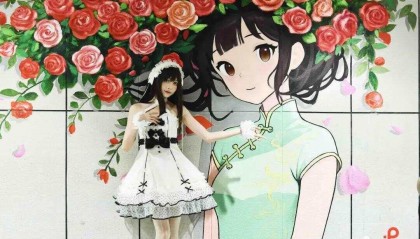 深圳之眼迎来“簪花少女”，市民纷纷打卡