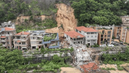 15分钟撤离，来不及收行李！广州大源村居民回忆疏散过程