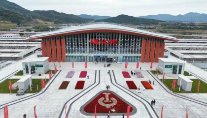 东北高铁网再添动脉！沈白高铁开通运营