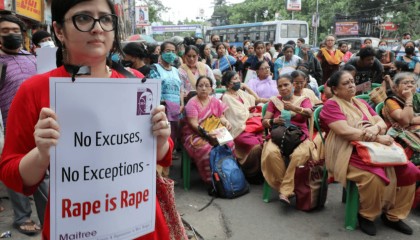 “这算哪门子正义？”印度强奸未成年人案罪犯获准保释与受害者结婚，引发众怒