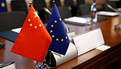 两位欧盟领导人顶着热浪来北京，两手空空走了，中方为何不讨好？