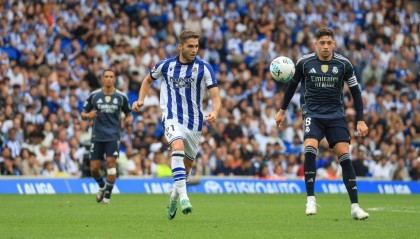 皇马惨败马竞：三名球员被点名批评，阿隆索战术遭质疑