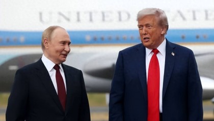 布达佩斯峰会被搁置，普京已做出让步，特朗普犯了普京的忌讳？称“不想浪费时间”