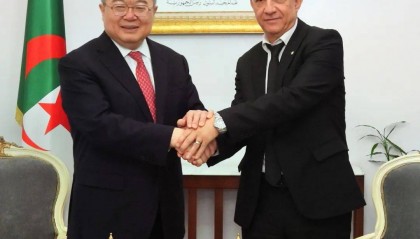 刘建超会见阿尔及利亚民族解放阵线党总书记本穆巴拉克