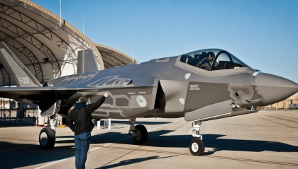 日媒爆料北约对华新动作！荷兰F-35冒险赴日，参与美日联合空中军演