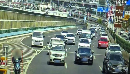 3小时抓拍了33辆！昆明交警：电动自行车禁止驶入二环快速和高速公路