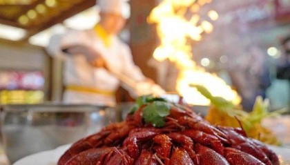 近两年闭店率高达37.2%，夜宵“顶流”小龙虾为何“不香”了