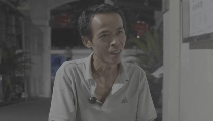 景德镇“鸡排哥”回应只睡四小时：顾客雨中排队，我根本不能算累