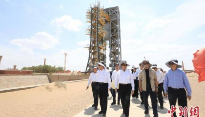 马英九一行参访酒泉卫星发射中心 点赞大陆航天科技