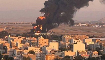 以军称在伊朗马什哈德机场击落一架空中加油机