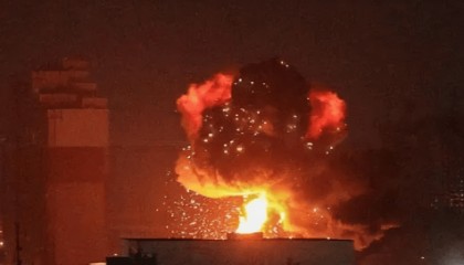 空袭只是开始？乌克兰察觉不对劲：泽连斯基的“底牌”要曝光？