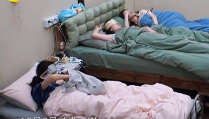 演员齐溪谈为何41岁生二胎：觉得老大孤单