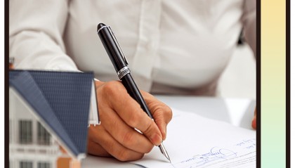 卷不动的中年人，扎堆买保险