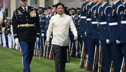 马科斯大祸临头！菲军突然行动，还拉上两大帮手？中方突然行动了