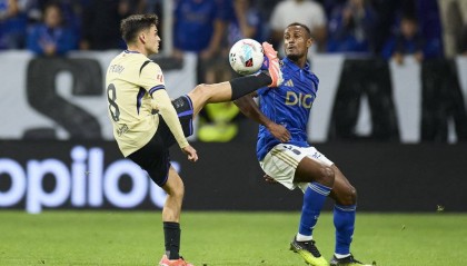 西甲-加西亚失误送礼莱万替补建功 巴萨3-1迎3连胜