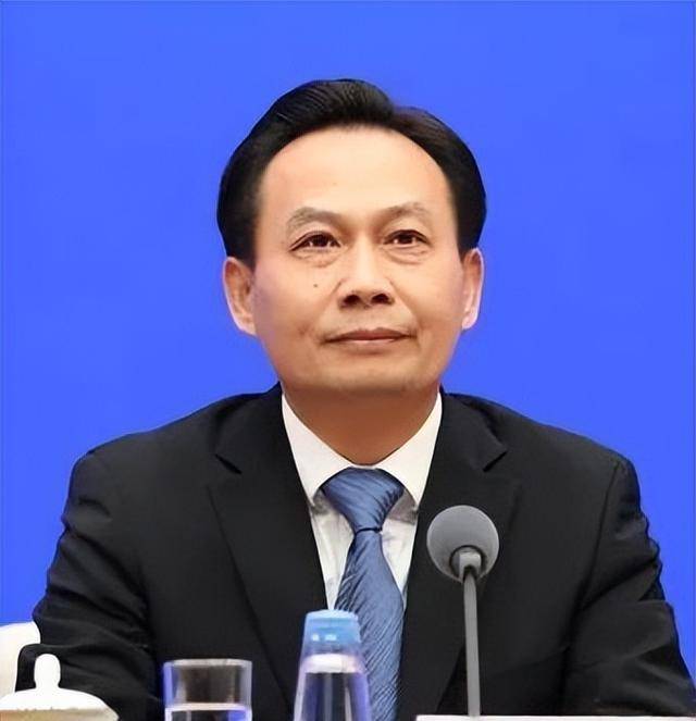 国务院最新任免，21位干部职务调整