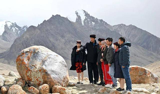 我们放羊的地方就是中国的领土！龙吉克·卡德尔：我的父亲是《冰山上的来客》主人公原型