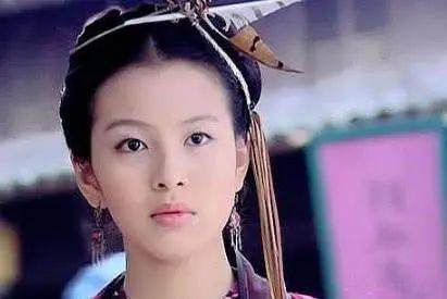 明星情侣官宣结婚！女方已有身孕