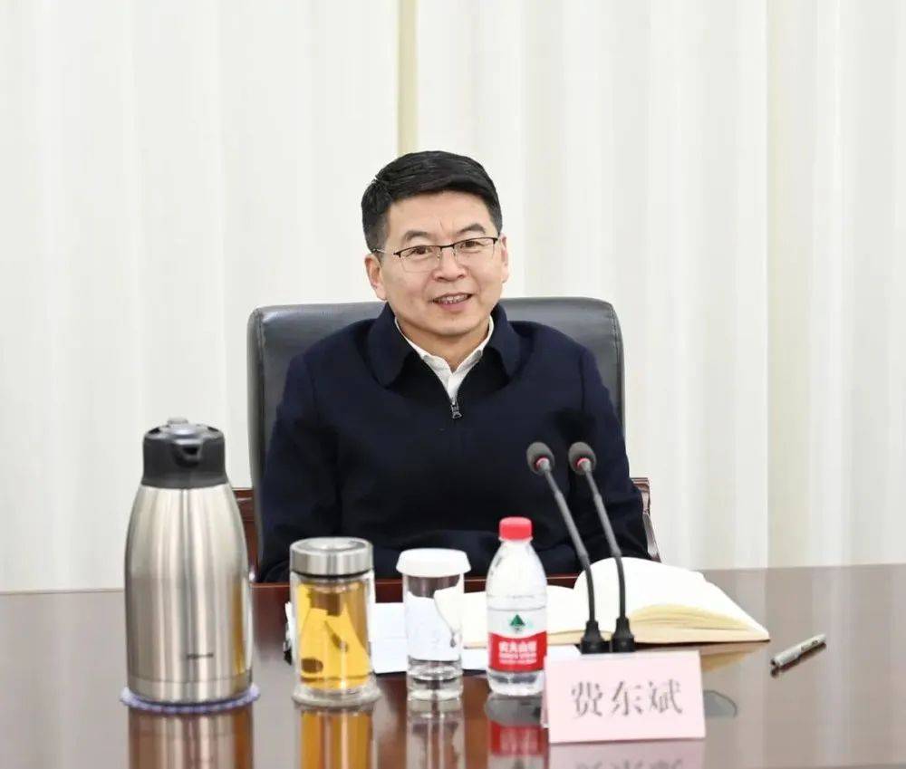 打虎！7天前还在会见外宾，国家铁路局局长费东斌任上落马！今年被查中管干部升至27人