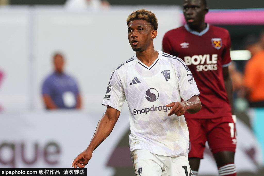 反转！桑乔加盟达协议，曼联转会市场波澜再起