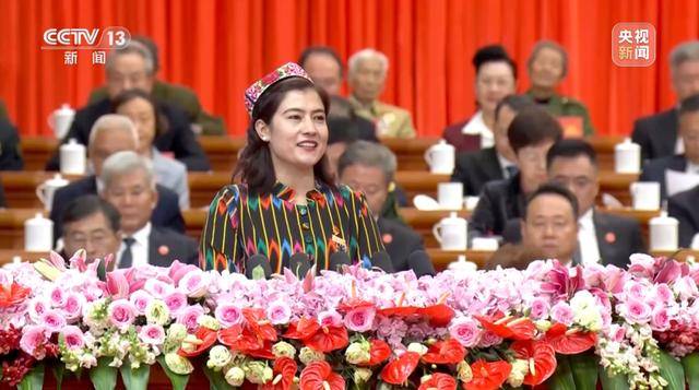 中央代表团赴新疆，有几个细节值得关注