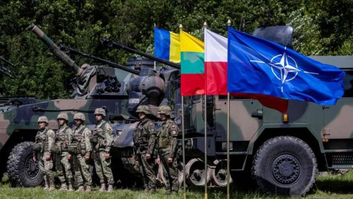 面对泽连斯基的对华狂态，我们可以借他国之手进行打击