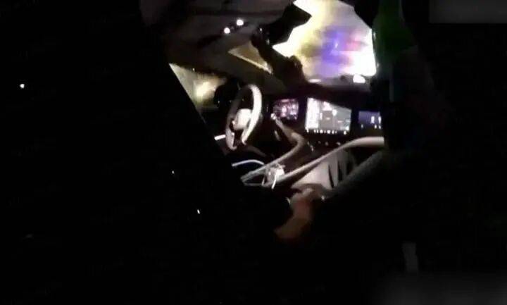 杭州男子酒后开辅助驾驶，在副驾睡着了……拘役一个月十五日