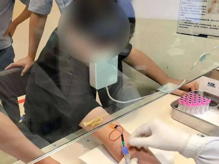 杭州男子酒后开辅助驾驶，在副驾睡着了……拘役一个月十五日