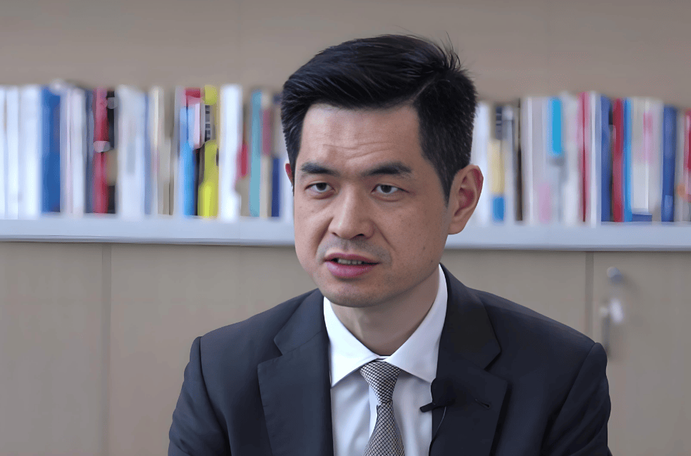 养老金城乡差距最高达15倍，专家：建议将农民养老金涨到1000元/月！