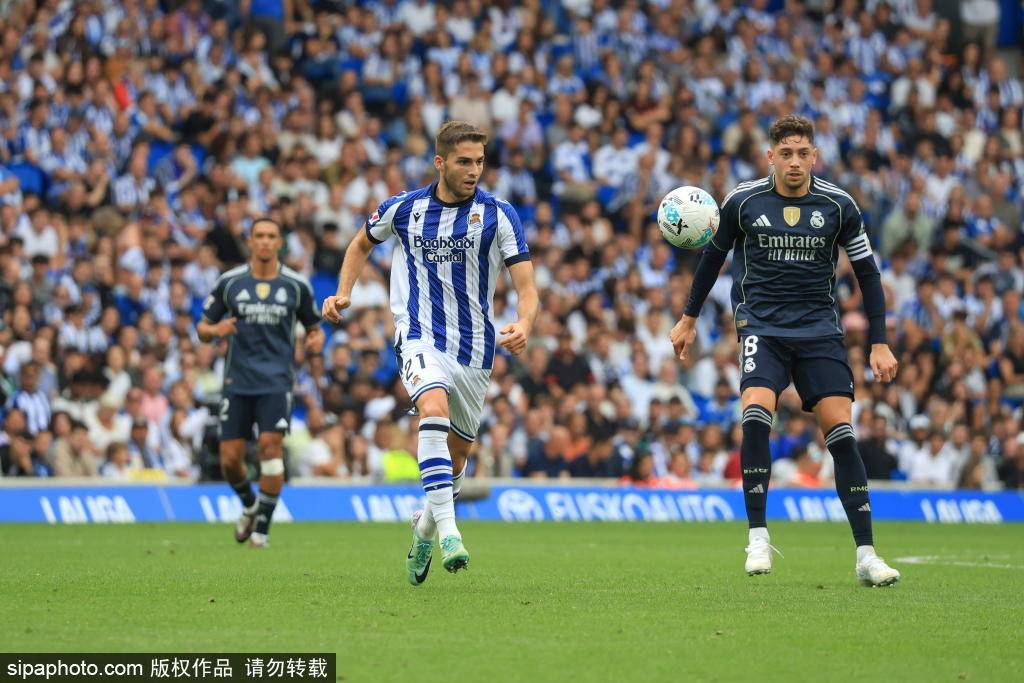 皇马惨败马竞：三名球员被点名批评，阿隆索战术遭质疑