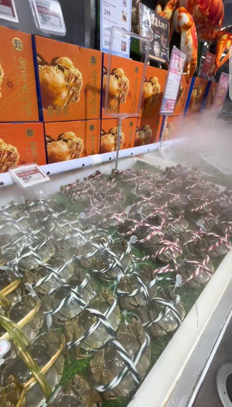 中秋消费市场提前“升温”:“轻装”月饼受青睐,“炫蟹”模式已就位