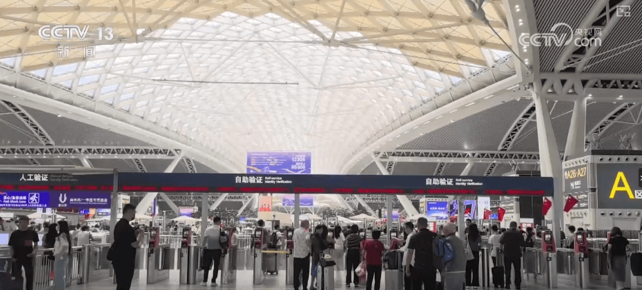 暖心、便民、智慧、精细……多样化服务保障百姓乐享假期顺畅出行