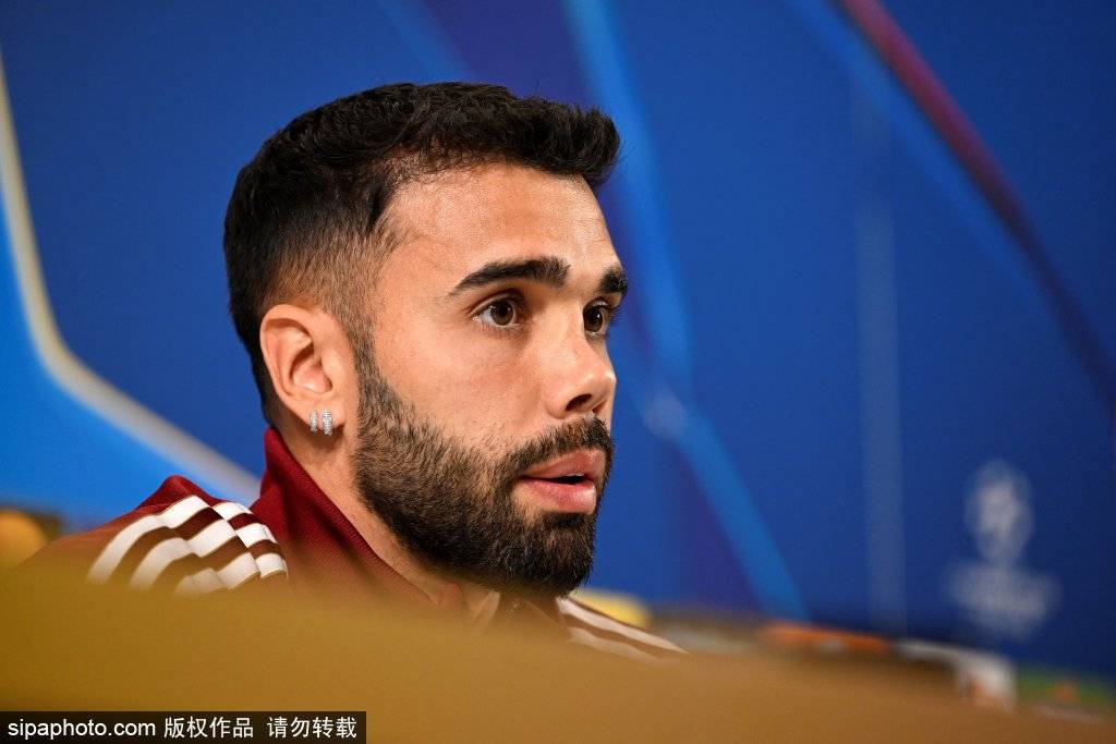 阿尔特塔解释刘易斯-凯利与恩瓦内里出场时间减少原因,人才竞争与战术需求成关键