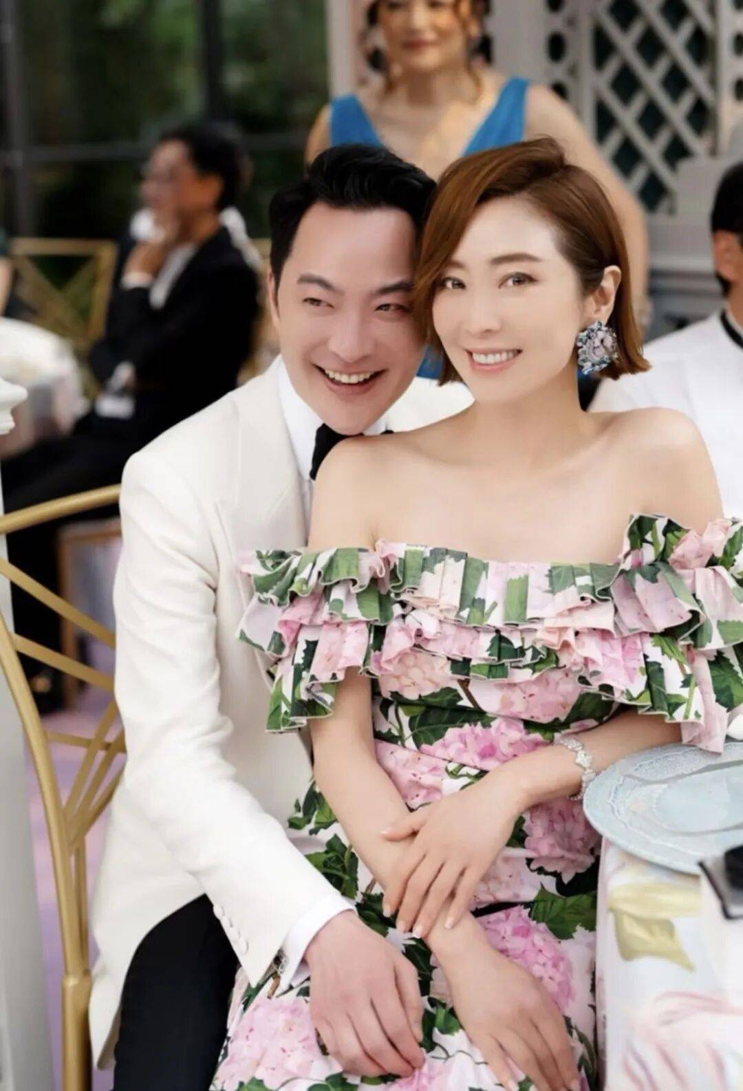 50岁知名女演员官宣结婚