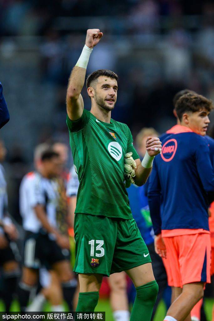 拉什福德绝杀塞维利亚,巴萨重燃逆转希望