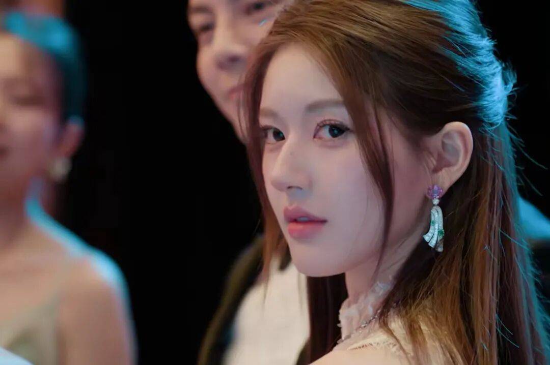 《许我耀眼》很爽，但要小心