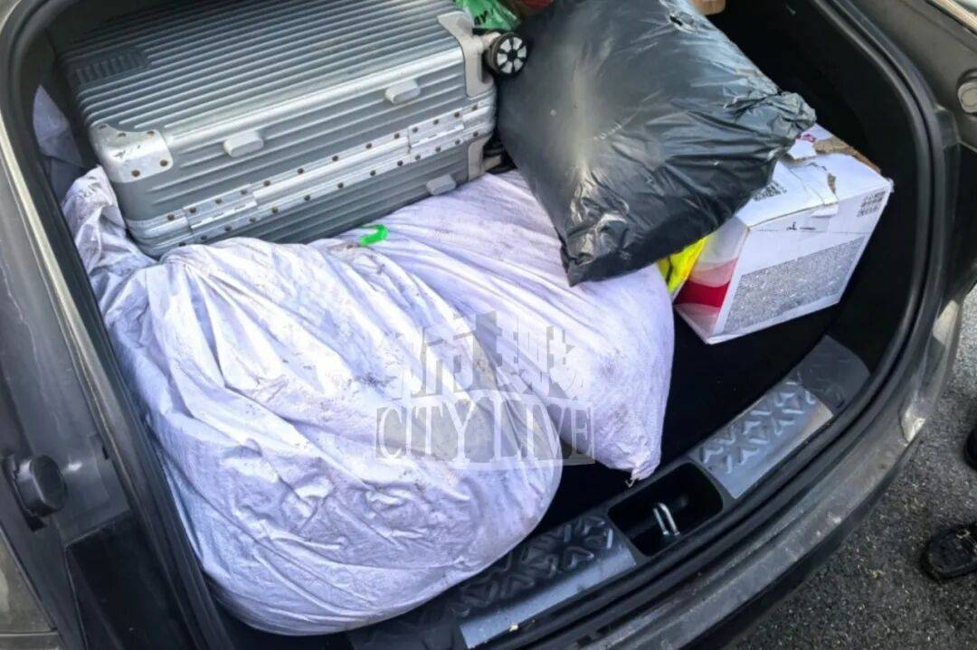 在甘肃白银市一贵金属加工厂盗窃价值800万钯金原料,三名男子在景德镇落网