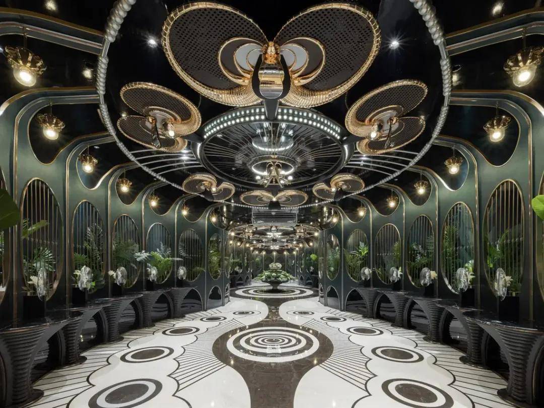 整个商场找不到一个蹲便，蹲厕真的比坐厕更卫生吗？为啥马桶越来越多？