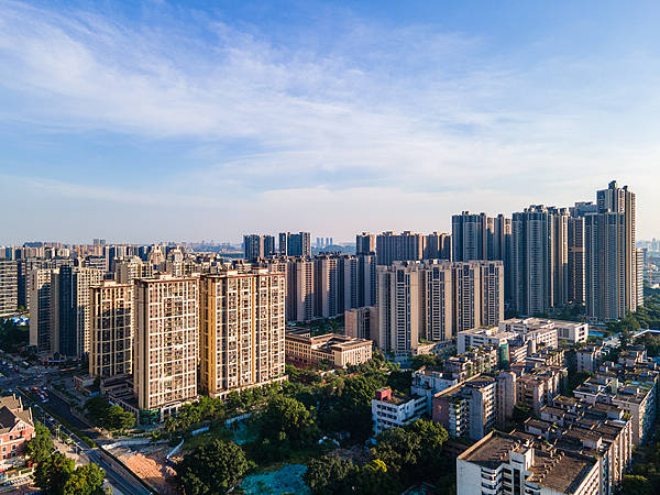 业主私挖300平地下室被逮捕,物业的责任怎么算