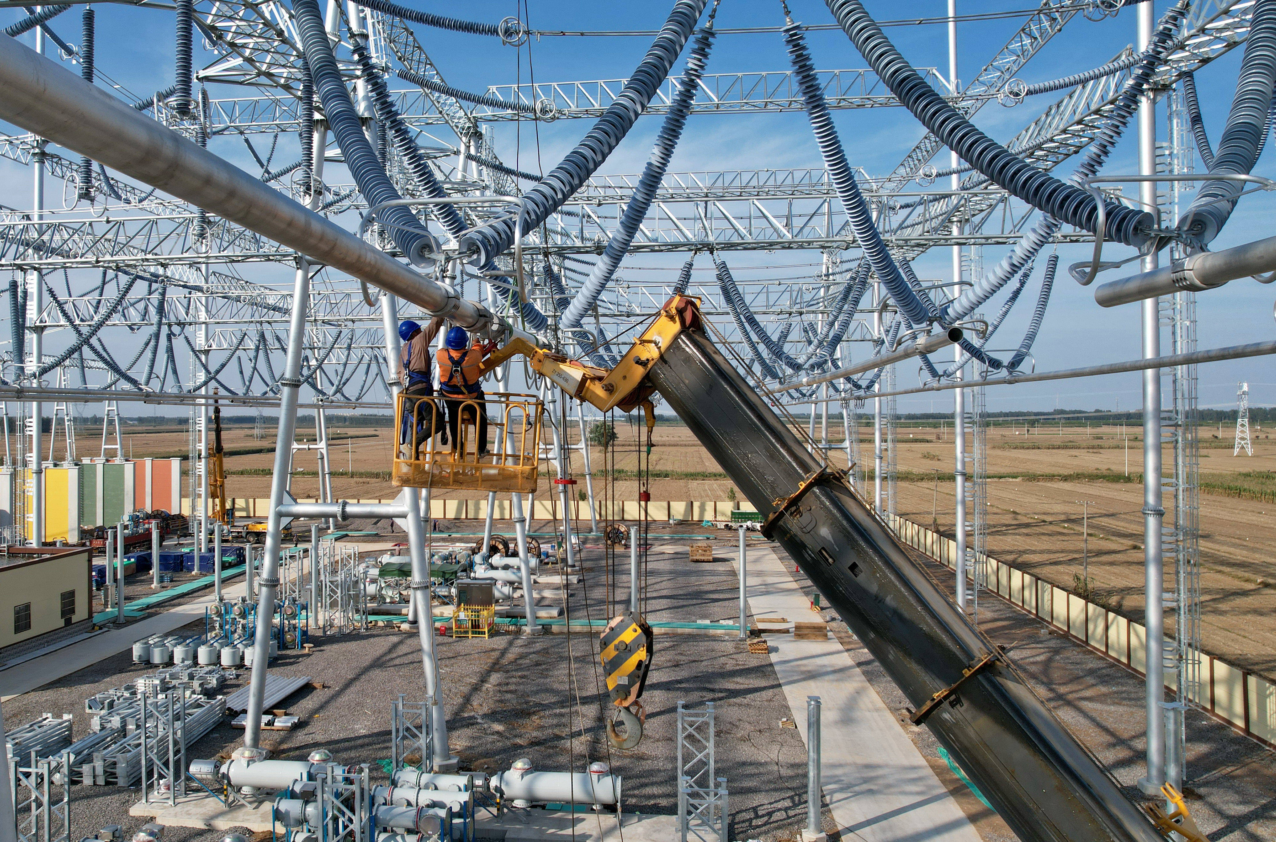 河北邢台:邢台北500千伏超高压变电站建设忙