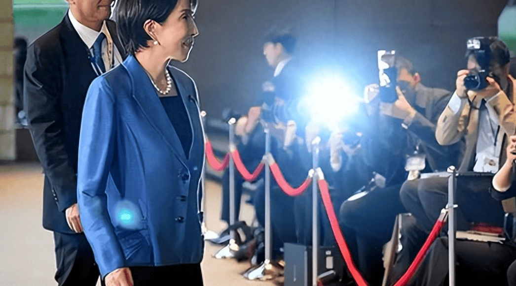 高市早苗刚当首相，就一口气做出3个指令，全都涉及中方安全！