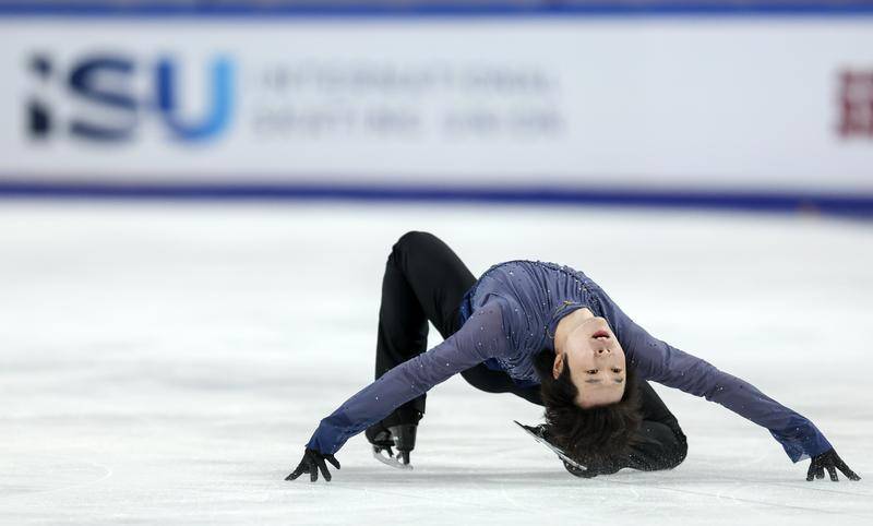 花滑中国杯|奥运冠军隋文静/韩聪复出首战摘铜