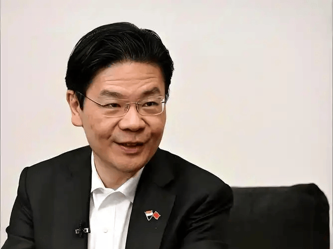 九段线不认了，钓鱼岛也叫日本名了，新加坡到底在打什么算盘？