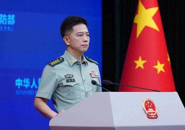 菲防长不服气，国防部正式发话！第三大家族出山，马科斯找上普京